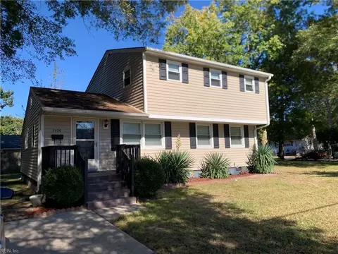 Exterior - 3100 W Weaver Rd, Hampton, VA 23666 photo 2 of 3