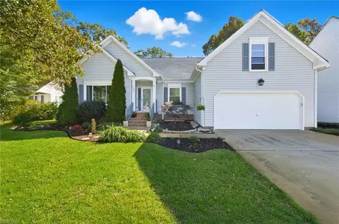 2632 Christopher Farms Dr, Virginia Beach, VA 23453