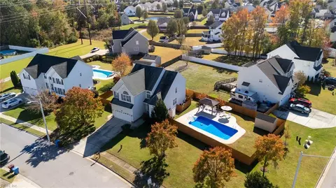 2031 Kinston Waters Ct, Chesapeake, VA 23323