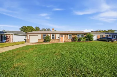 632 N Piping Rock Rd, Virginia Beach, VA 23452