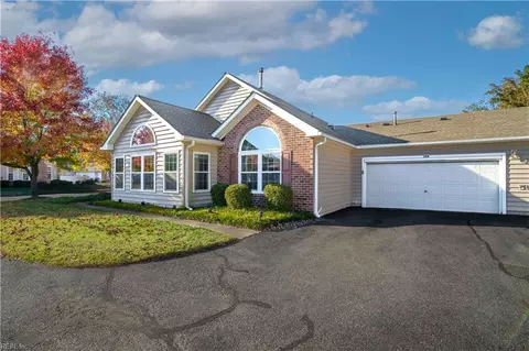 504 Tabb Smith Trl, Yorktown, VA 23693