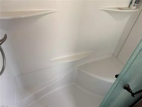 6400 Clare Rd, Norfolk, VA 23513 photo 12