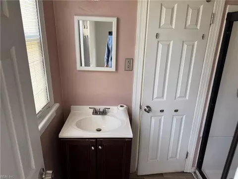 6400 Clare Rd, Norfolk, VA 23513 photo 13