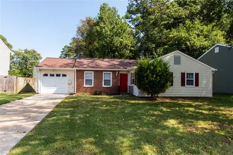 29 Newgate Village Rd, Hampton, VA 23666