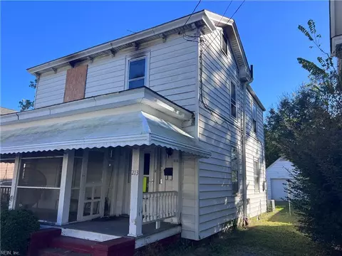 213 Pearl St, Suffolk, VA 23434