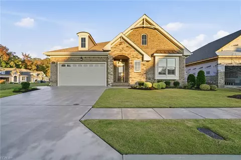 1505 Caden Ln #27, Chesapeake, VA 23322