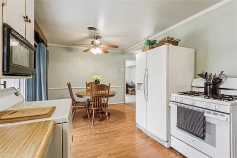 1821 Hurst Dr, Hampton, VA 23663 photo 14