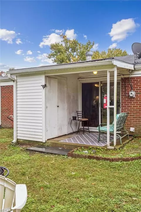 1821 Hurst Dr, Hampton, VA 23663 photo 30
