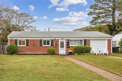 1821 Hurst Dr, Hampton, VA 23663