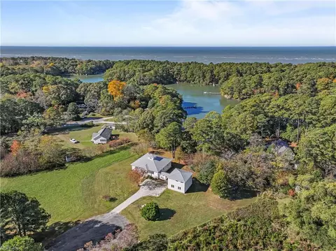 11474 Widgeon Ln, Machipongo, VA 23405