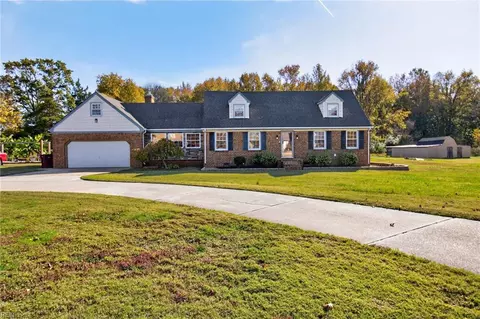 801 Benefit Rd, Chesapeake, VA 23322