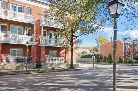 450 W Princess Anne Rd #212, Norfolk, VA 23517