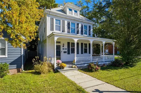 21 E Cummings Ave, Hampton, VA 23663