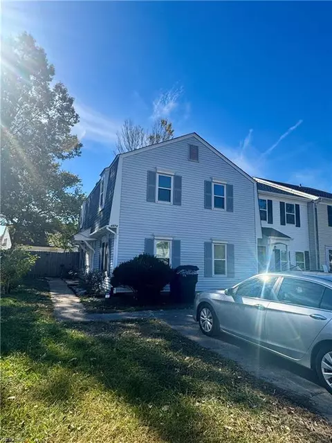 4574 Greenlaw Dr, Virginia Beach, VA 23464