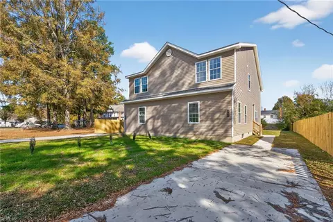 420 Walnut St, Franklin, VA 23851