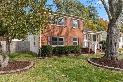 3 Clemwood Pw Pkwy, Hampton, VA 23669