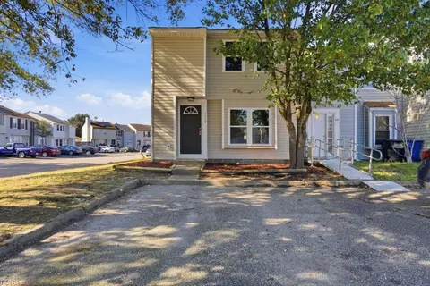 1115 Netherland Ct, Virginia Beach, VA 23453