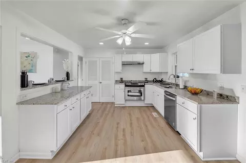 Kitchen - 214 Cellardoor Ct, Hampton, VA 23666 photo 1 of 2