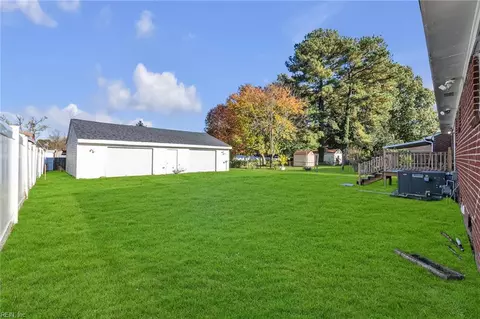 Exterior - 214 Cellardoor Ct, Hampton, VA 23666 photo 2 of 5