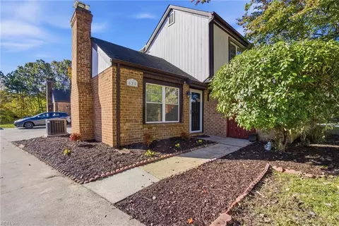 828 Gadwall Ct, Virginia Beach, VA 23462