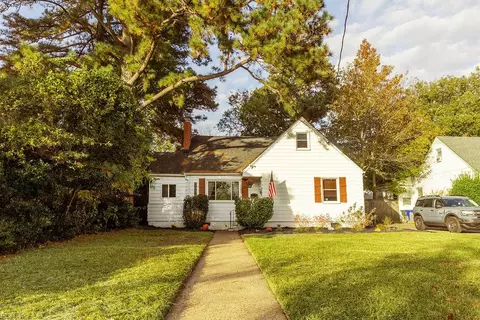 205 Fife Ln, Norfolk, VA 23505