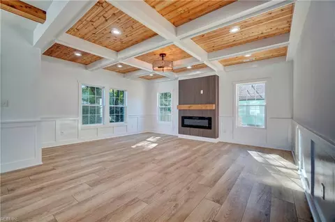 Living - 3818 Shell Rd, Hampton, VA 23669 photo 1 of 4