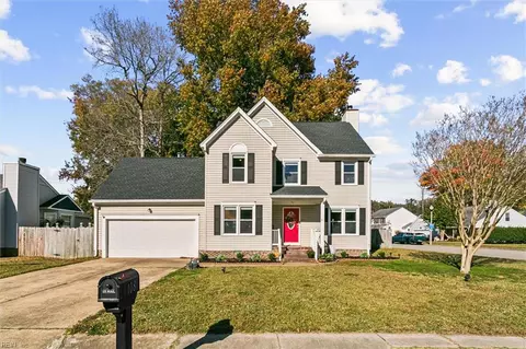 108 Michaels Woods Dr, Hampton, VA 23666