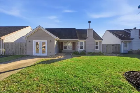 2609 Hunters Run Trl, Virginia Beach, VA 23456