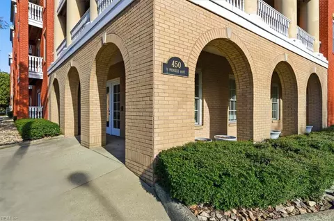 450 W Princess Anne Rd #204, Norfolk, VA 23517