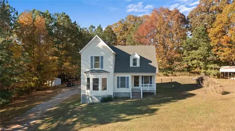 200 New South Rd, White Stone, VA 22578