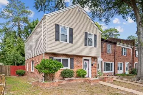 6624 Stoney Pt N, Norfolk, VA 23502
