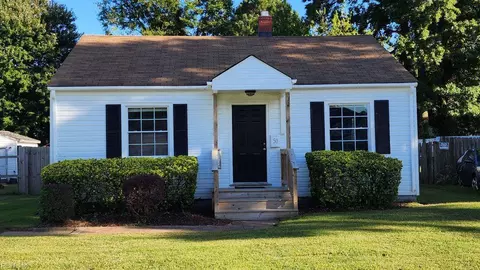 50 Greeneland Blvd, Portsmouth, VA 23701