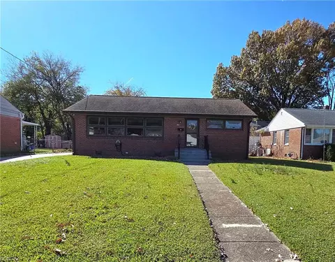 118 Findley Sq, Hampton, VA 23666