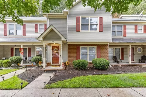 71 Hollis Wood Dr, Hampton, VA 23666