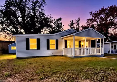 1116 Bethel Rd, Chesapeake, VA 23324