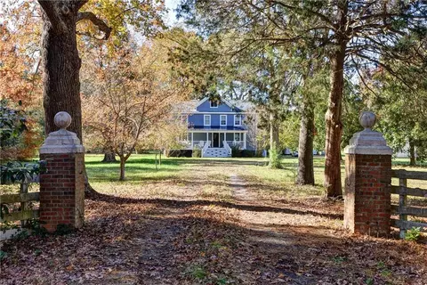 6040 New Point Comfort Hwy, Susan, VA 23163