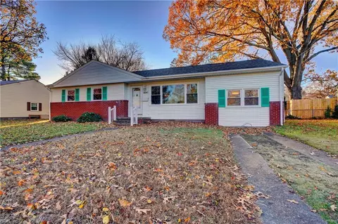 8041 Wedgewood Dr, Norfolk, VA 23518