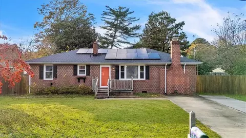 1301 Elder Ave, Chesapeake, VA 23325