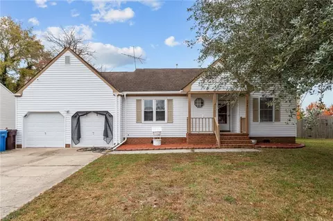 548 Willow Bend Dr, Chesapeake, VA 23323