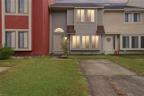 710 Waters Dr, Virginia Beach, VA 23462