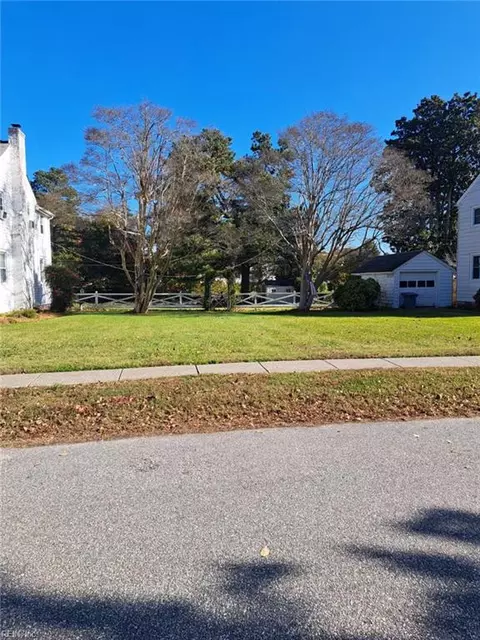 106 Chesterfield Rd, Hampton, VA 23661