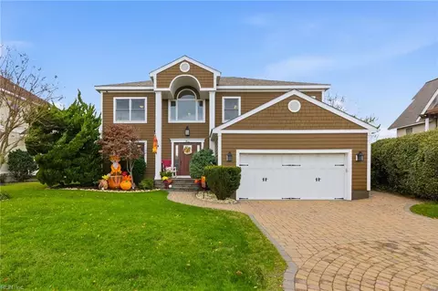 4 Channel Ln, Hampton, VA 23664