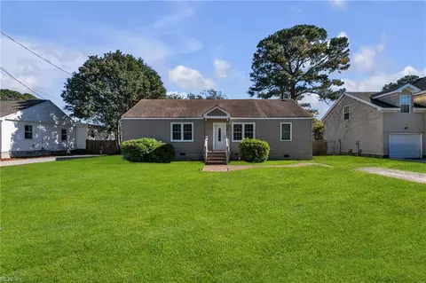 1204 Myrtle Ave, Chesapeake, VA 23325