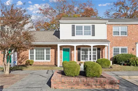 83 Towne Square Dr, Newport News, VA 23607