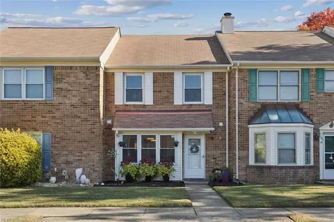 104 Resolution Dr, Yorktown, VA 23692