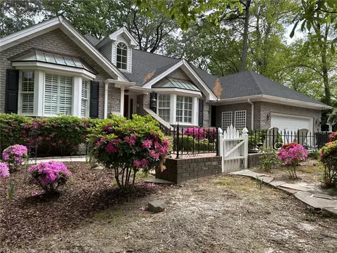 4333 N Witchduck Rd, Virginia Beach, VA 23455