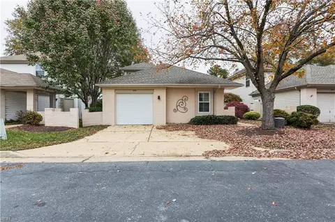 959 Nicklaus Dr, Newport News, VA 23602