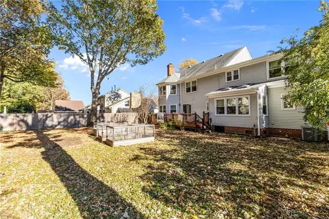 1237 Heathcliff Dr, Virginia Beach, VA 23464 photo 3