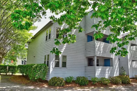 900 Colley Ave #10, Norfolk, VA 23507