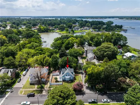 102 Bruce Pl, Portsmouth, VA 23707